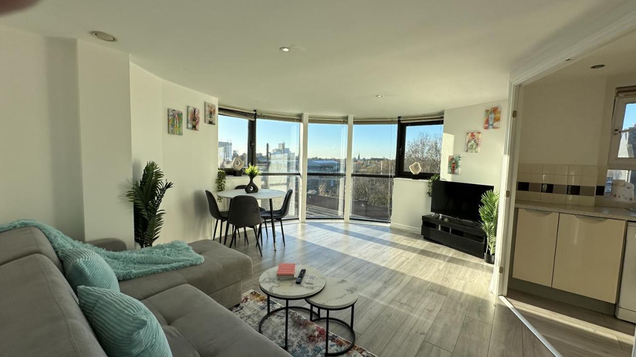 Apartamento Lux Livin' - Luxury 2 Bed With Free Parking